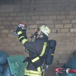 Dinas Damkar Bengkulu Selatan Amankan Kebocoran Di Pinggir Sungai